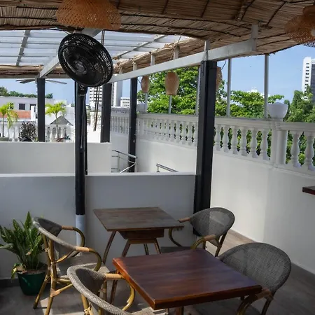 Hotel Art Getsemani 3*